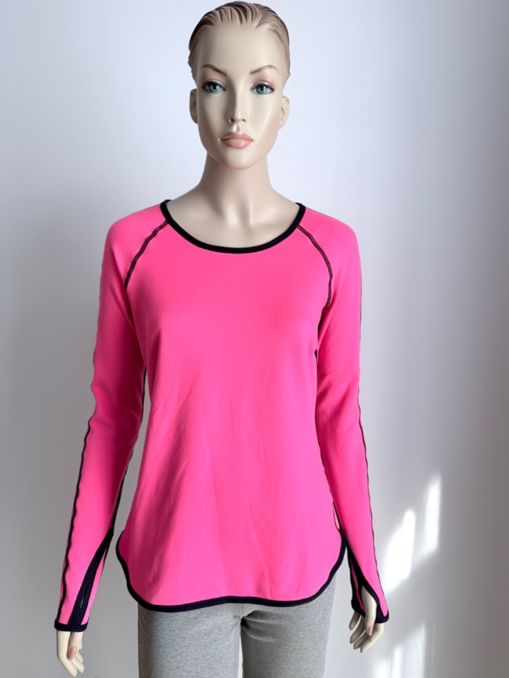 Lululemon Runder Under Long Sleeve - Picture 8 of 14